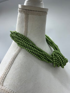 COLLAR NUDO VERDE LIMA