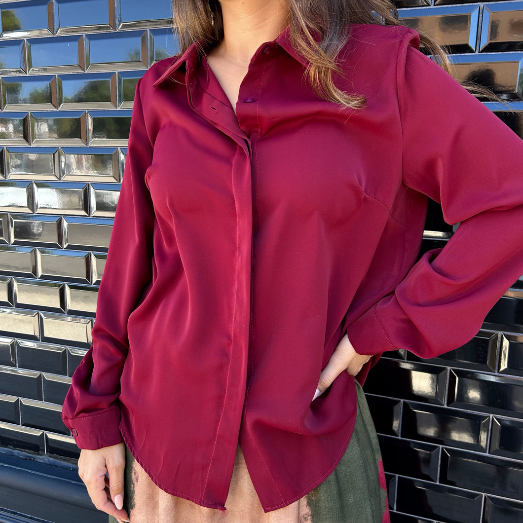 CAMISA LISA BURDEOS