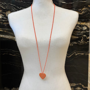 COLLAR LARGO COLGANTE CORAZON