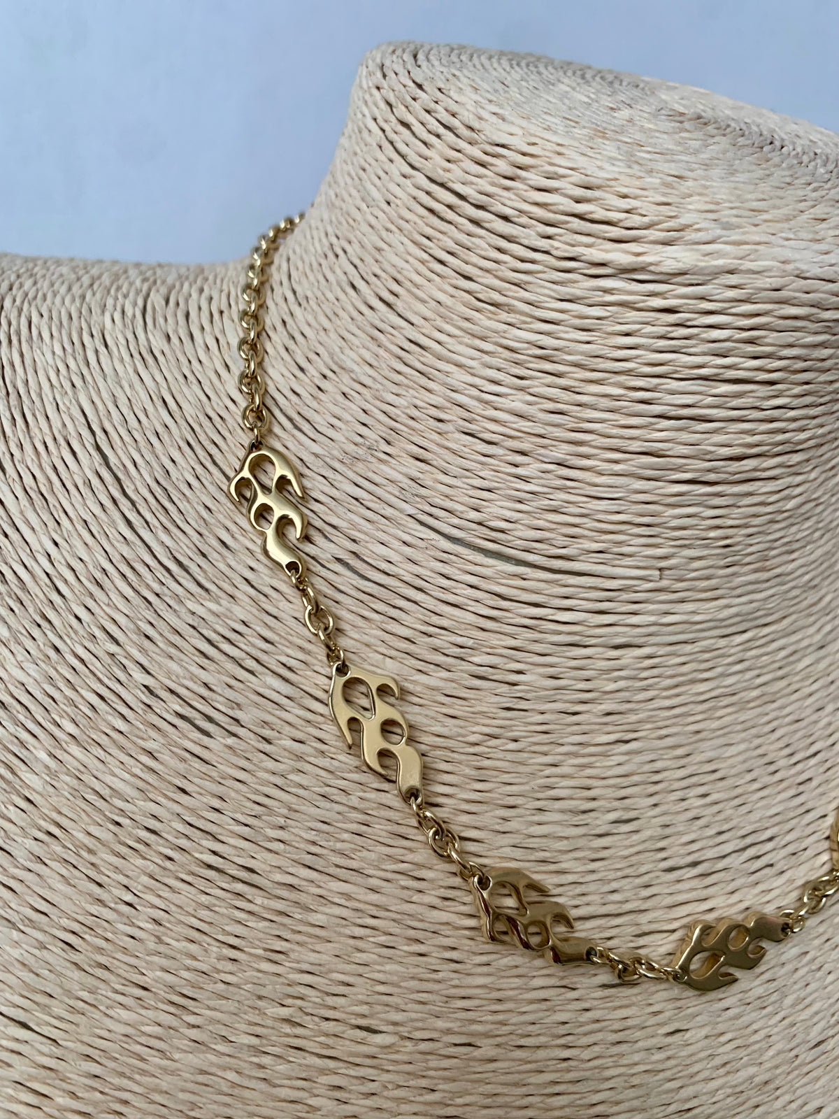 COLLAR NAHID