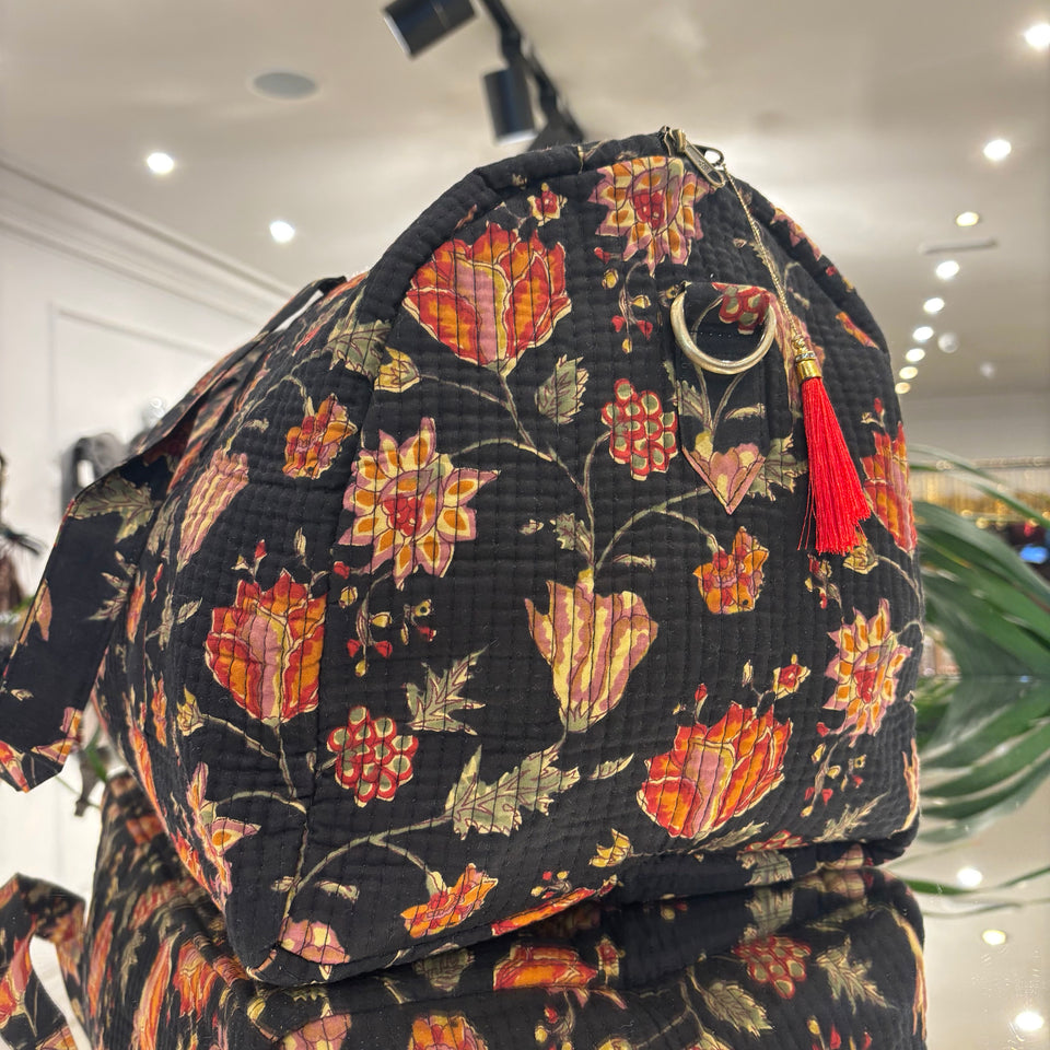 BOLSA ESTAMPADA NEGRO FLORES