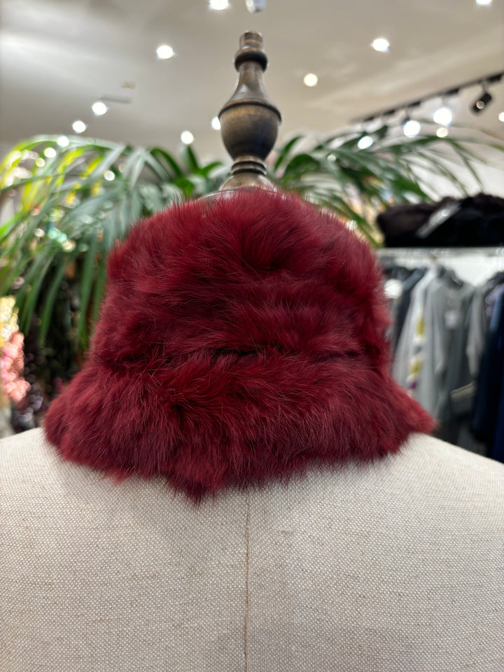 CUELLO NATURAL BURDEOS