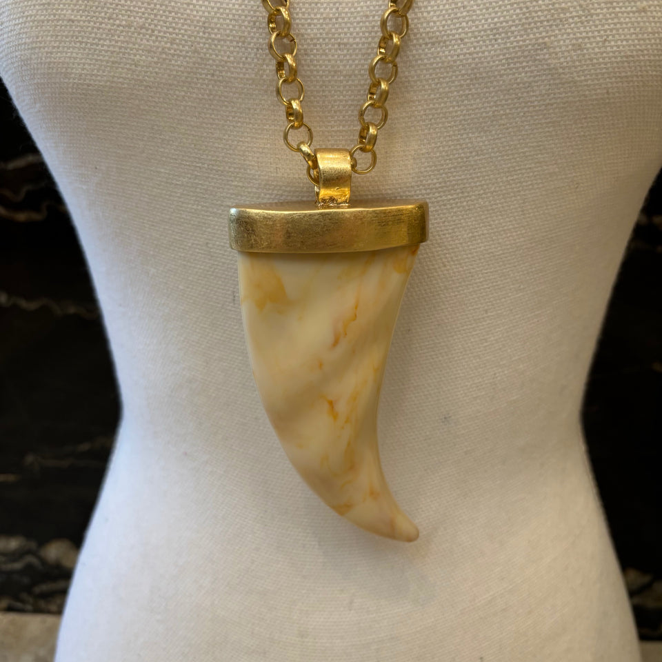 COLLAR LARGO COLMILLO