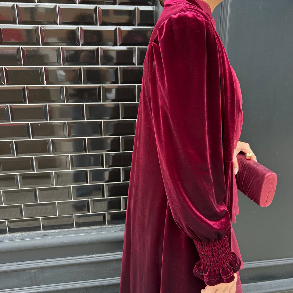 KIMONO DE TERCIOPELO CON MANGA FRUNCIDA BURDEOS