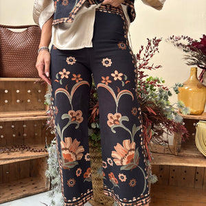 PANTALÓN ESTAMPADO NEGRO
