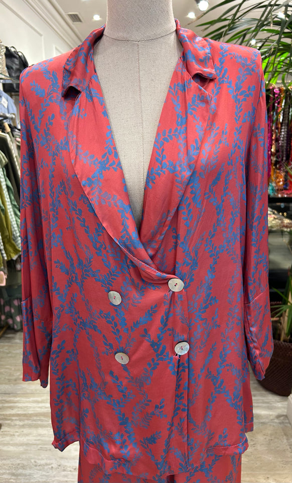 CONJUNTO DE BLAZER SATINADO CORAL Y AZUL