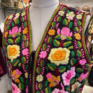 CHALECO BORDADO FLORES