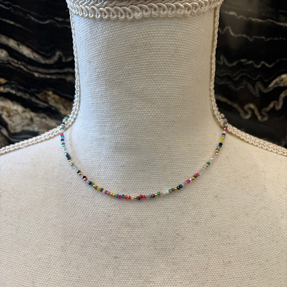 COLLAR CUENTAS COLORES