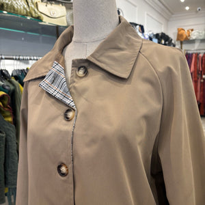 CHAQUETA CON BOTONES BEIGE