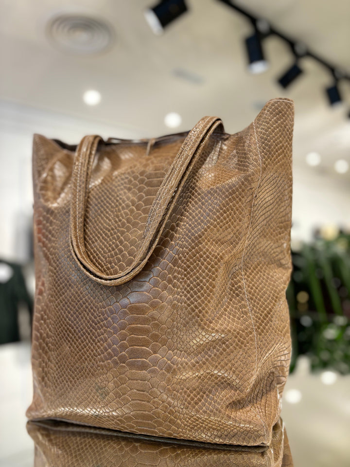 BOLSO DE PIEL ESCAMAS CAMEL
