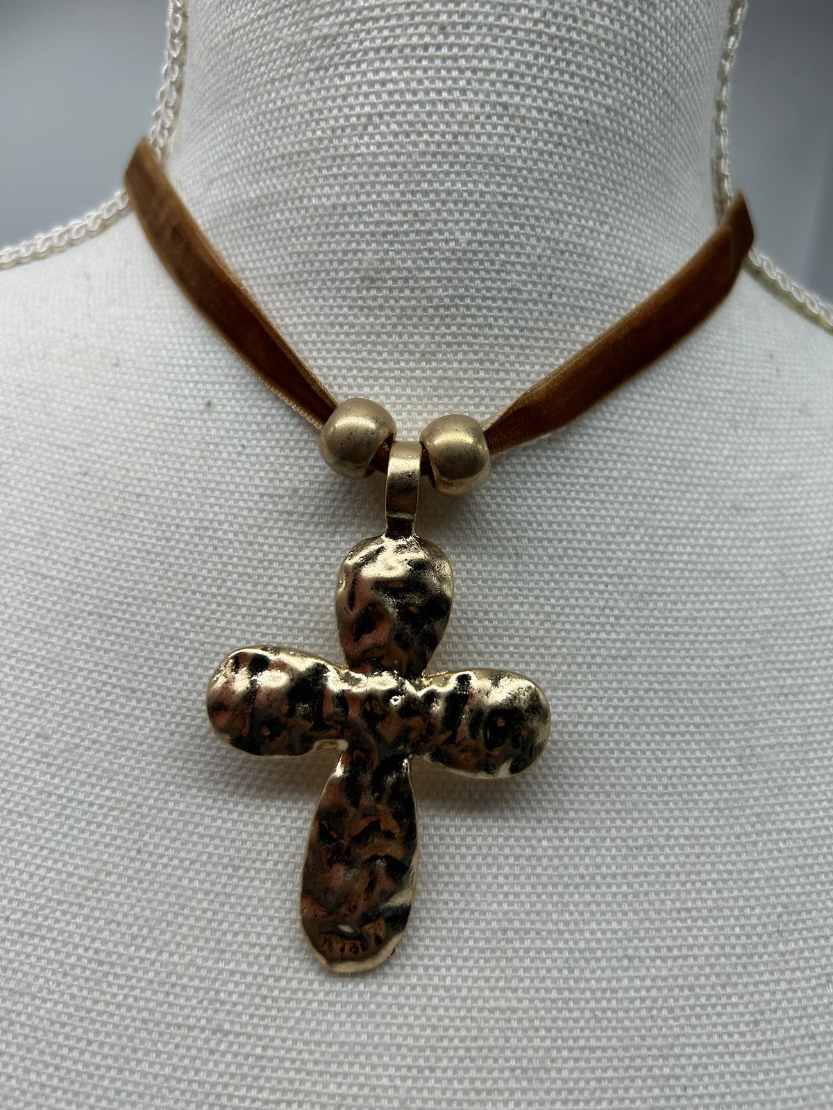 COLLAR CRUZ