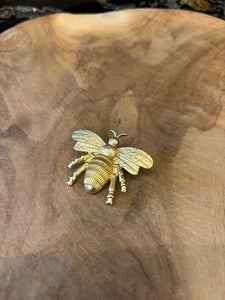 BROCHE AVISPA MATE