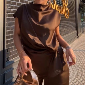 CONJUNTO SATINADO DE PANTALÓN MARRÓN CHOCOLATE