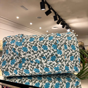 BOLSA ESTAMPADA FLORES CELESTE