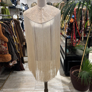 CAPA CON FLECOS BEIGE