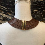 COLLAR CUERDAS MARRON