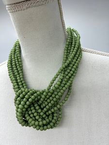 COLLAR NUDO VERDE LIMA