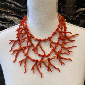 COLLAR DE PIEDRAS NARANJA Y CORAL