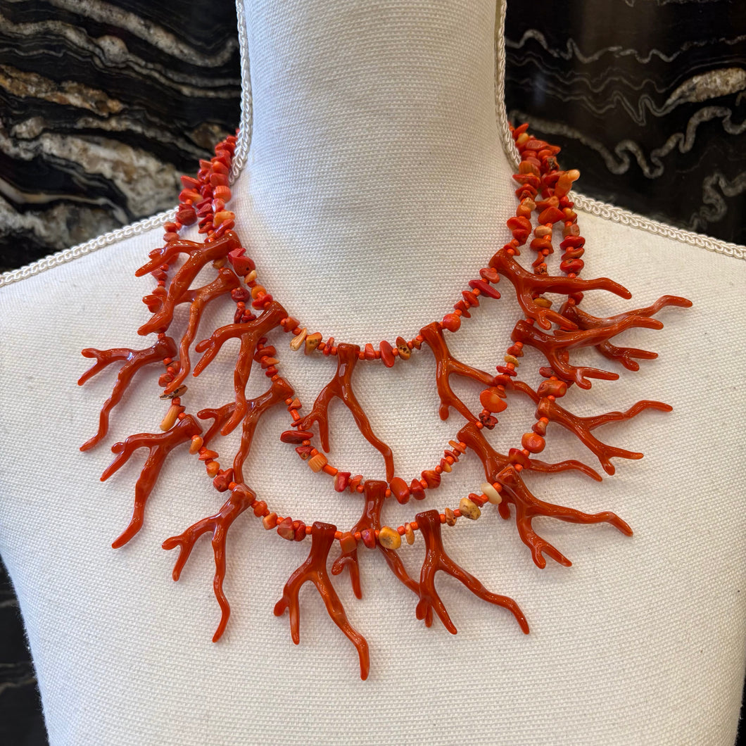 COLLAR DE PIEDRAS NARANJA Y CORAL