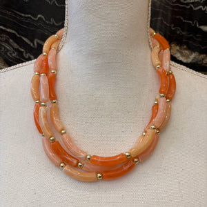 COLLAR MACARRÓN NARANJA