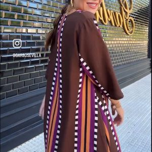 VESTÍDO ESTAMPADO DE RAYAS Y CUADROS