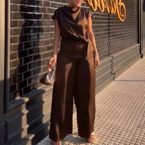 CONJUNTO SATINADO DE PANTALÓN MARRÓN CHOCOLATE