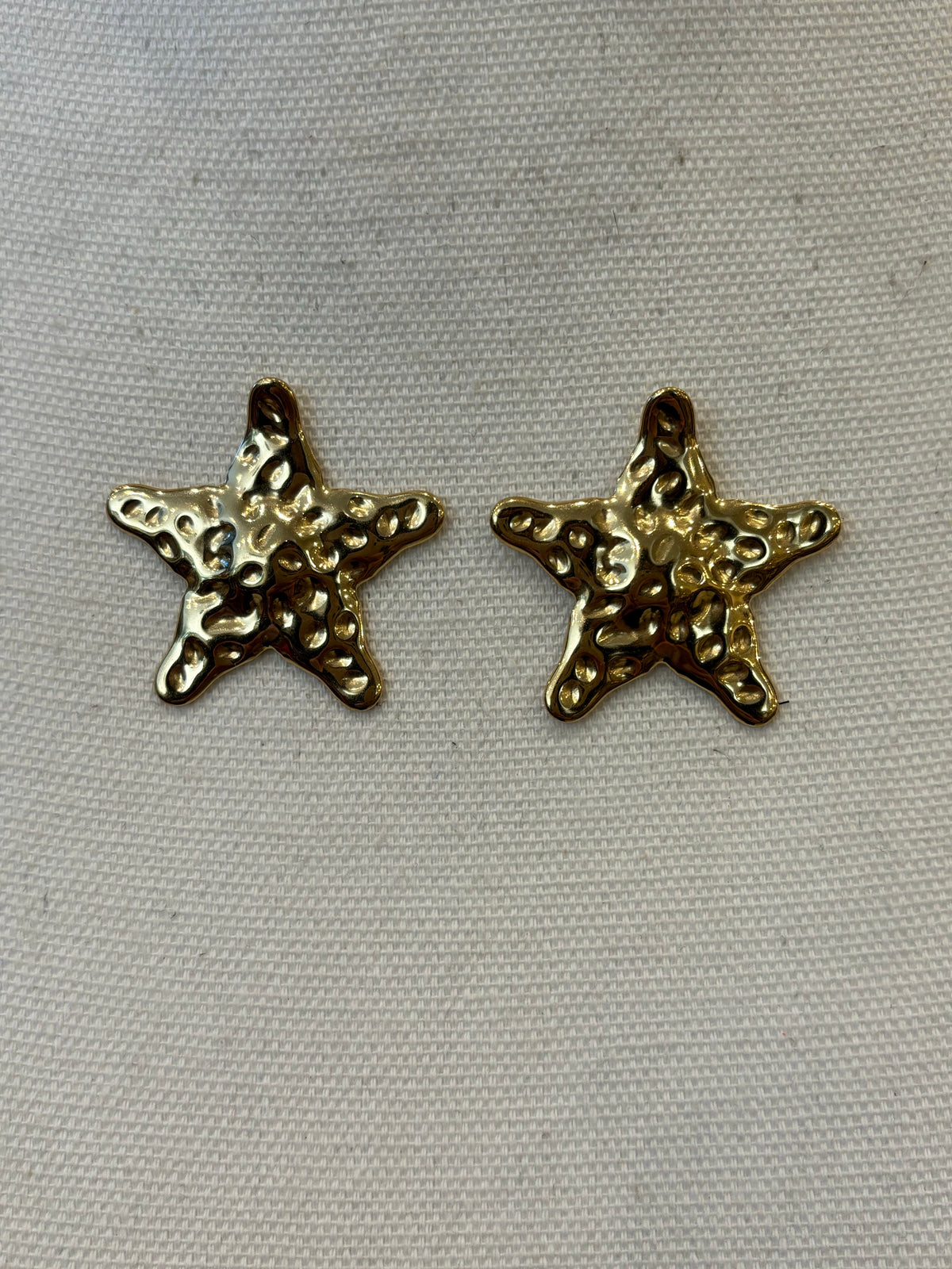 PENDIENTE ESTRELLA DORADA