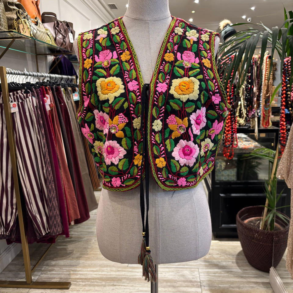 CHALECO BORDADO FLORES