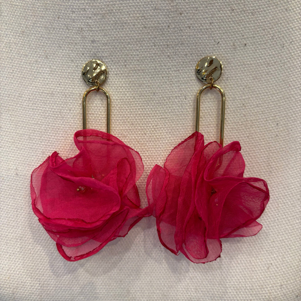 PENDIENTE FLOR TELA ROSA