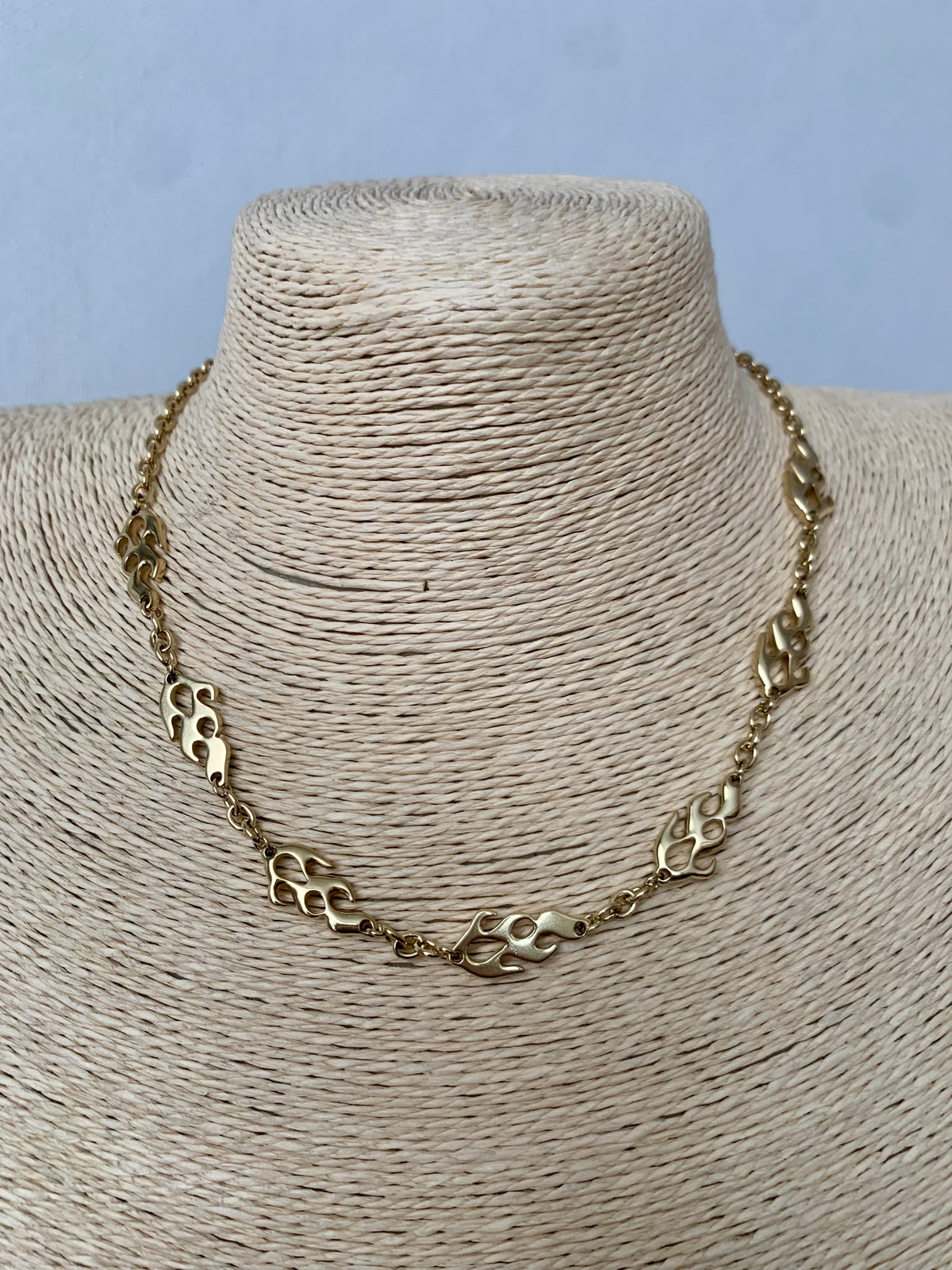 COLLAR NAHID