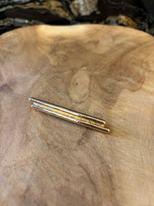 BROCHE LÍNEA DOBLE