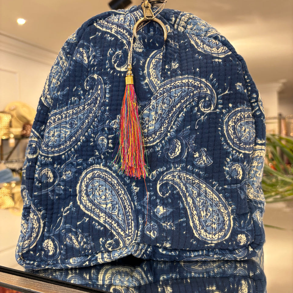 BOLSA ESTAMPADA FONDO AZUL MARINO