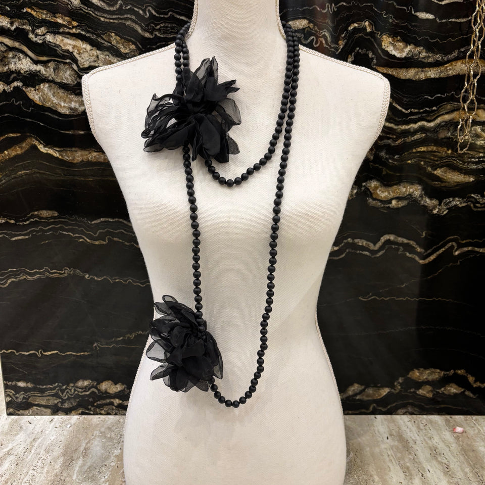COLAR CORAL GRANDE NEGRO