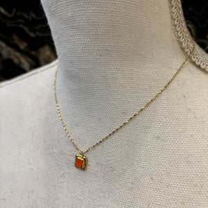 CADENA CON COLGANTE ESMALTADO NARANJA