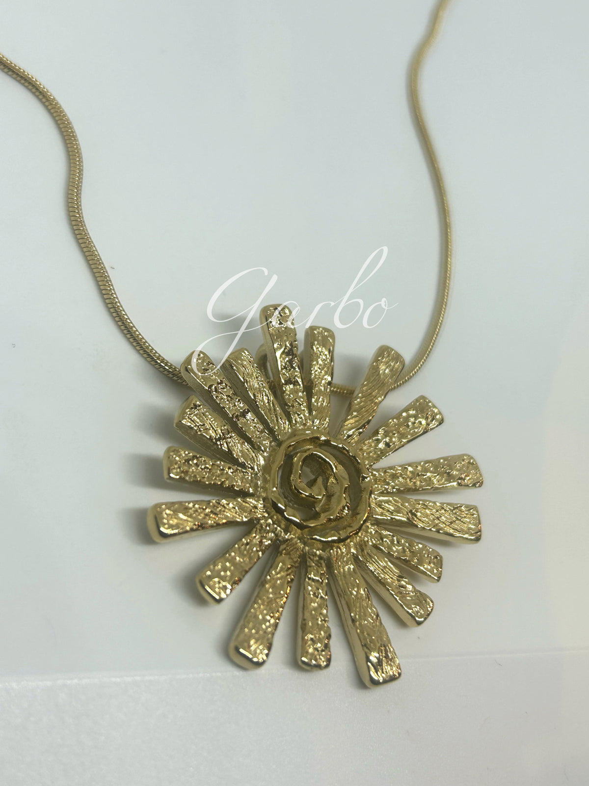 CADENA SOLE