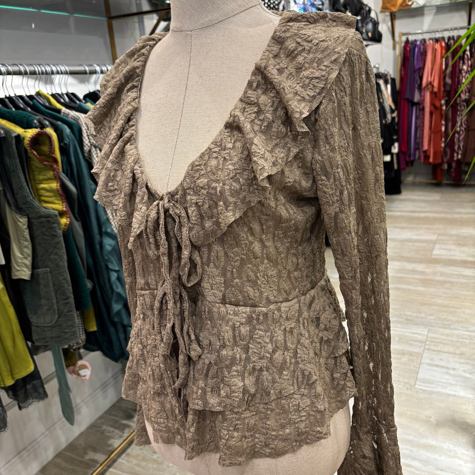 BLUSA DE ENCAJES BEIGE