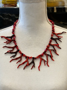 COLLAR CUENTAS BRILLO Y CORAL