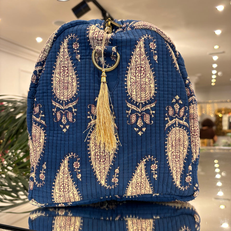 BOLSA ESTAMPADA FONDO AZUL MARINO