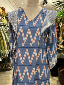 VESTIDO ZIG ZAG AZUL