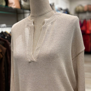 JERSEY BEIGE CUELLO V PUNTO FINO