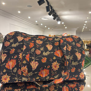 BOLSA ESTAMPADA NEGRO FLORES