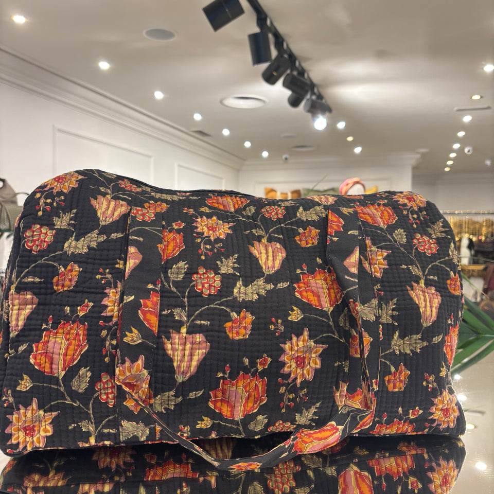 BOLSA ESTAMPADA NEGRO FLORES