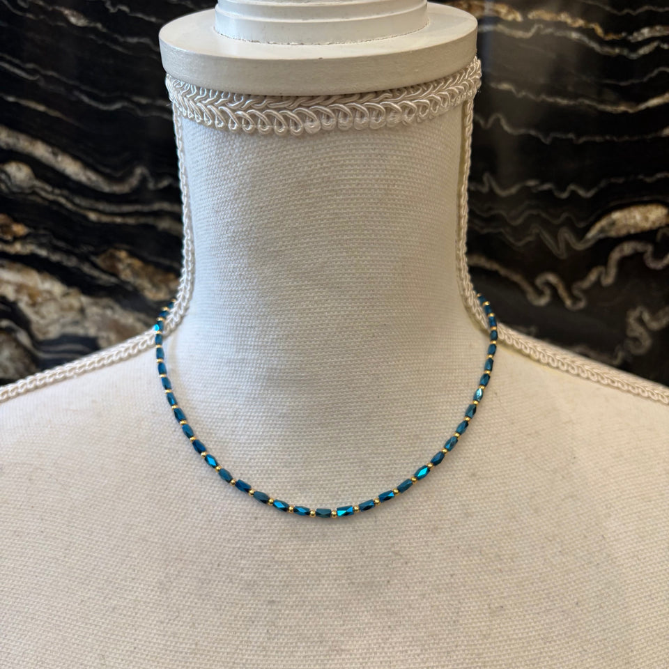 COLLAR AZUL