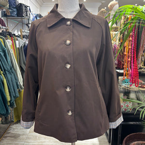 CHAQUETA CON BOTONES MARRON
