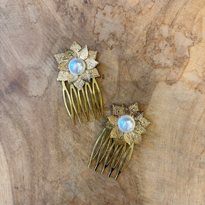 PEINECILLO FLOR Y PERLA