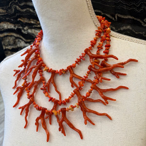 COLLAR DE PIEDRAS NARANJA Y CORAL