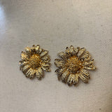 PENDIENTE FLOR DORADO