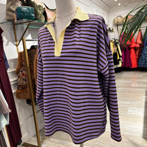 CAMISETA POLERA DE RAYAS MARRÓN Y MALVA