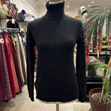 JERSEY CUELLO VUELTO NEGRO