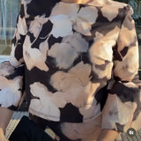 CONJUNTO DE FALDA ESTAMPADO DE FLORES BEIGE Y NEGRO